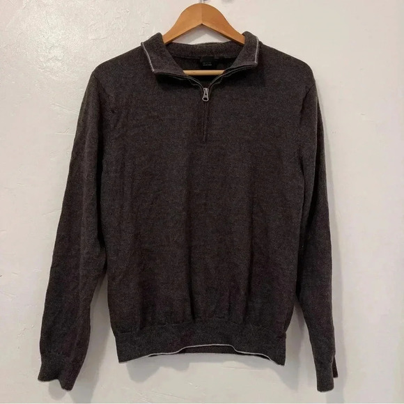Saks Fifth Avenue Men's‎ Lightweight 1/4 Zip Sweater S/M Gray  100% Wool - Picture 1 of 8